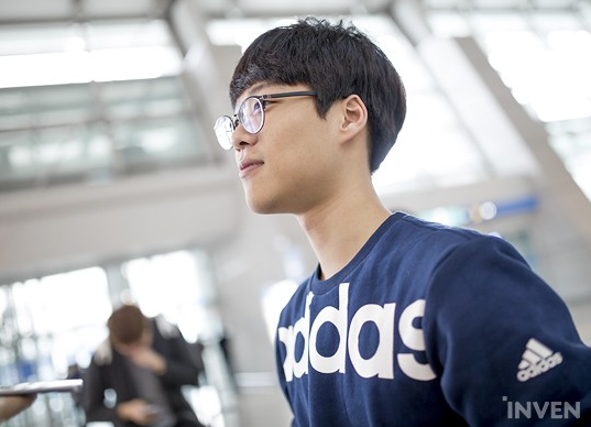 九游体育-包含Faker关键节点关键助攻,巴塞罗那带队取胜!的词条